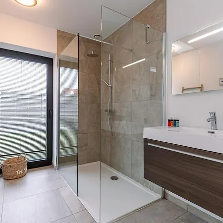 아파트 Eb & Vloed - A Wonderful Family Apartment On The Beach With Private Garden And Terrace 미들케르케