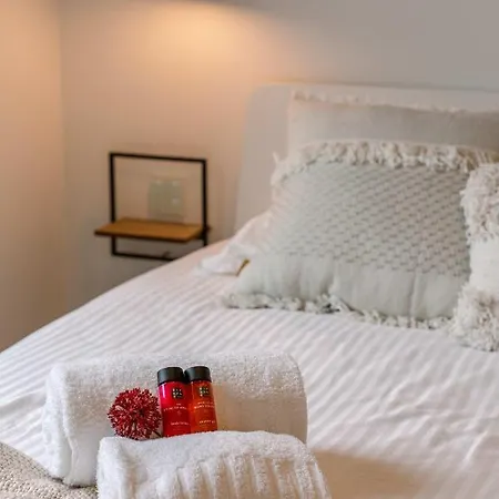 Eb & Vloed - A Wonderful Family Apartment On The Beach With Private Garden And Terrace *